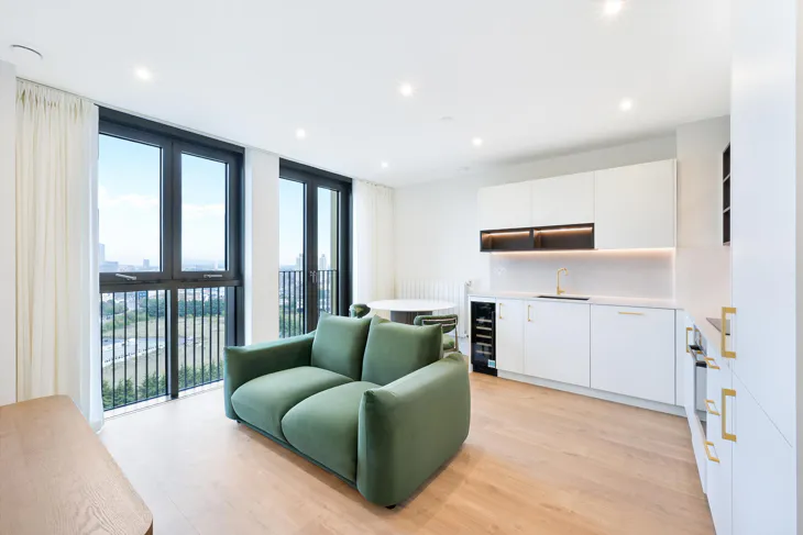 Flat Avery Avenue in Greater London