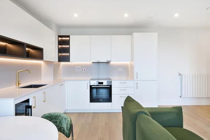 Flat Avery Avenue in Greater London