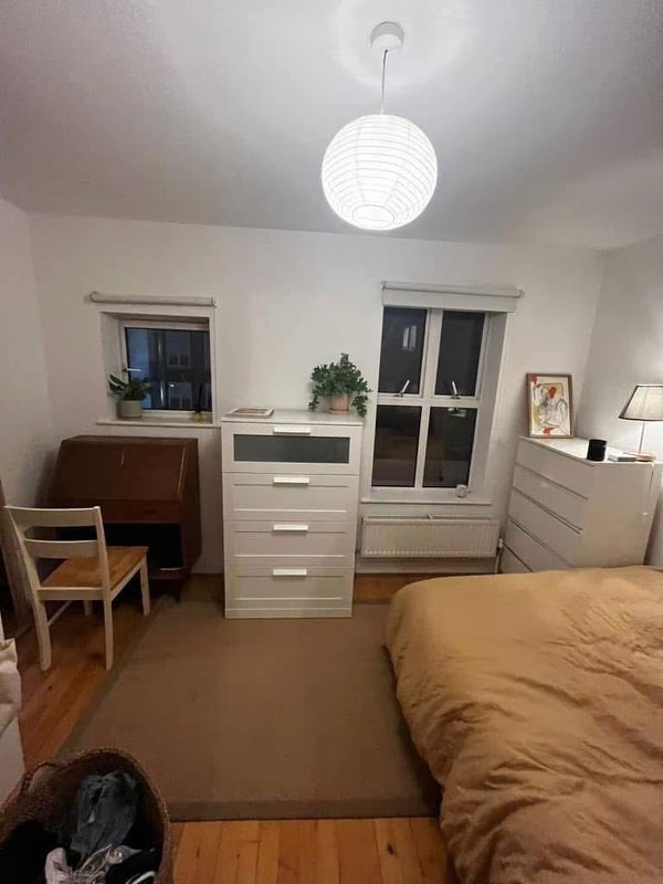 Room Chapman Place in Greater London