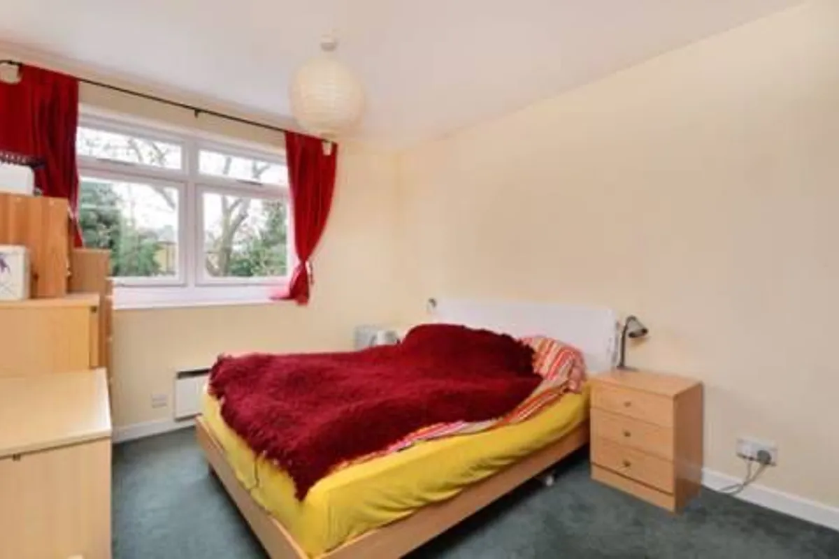 Flat Harriers Close in Greater London