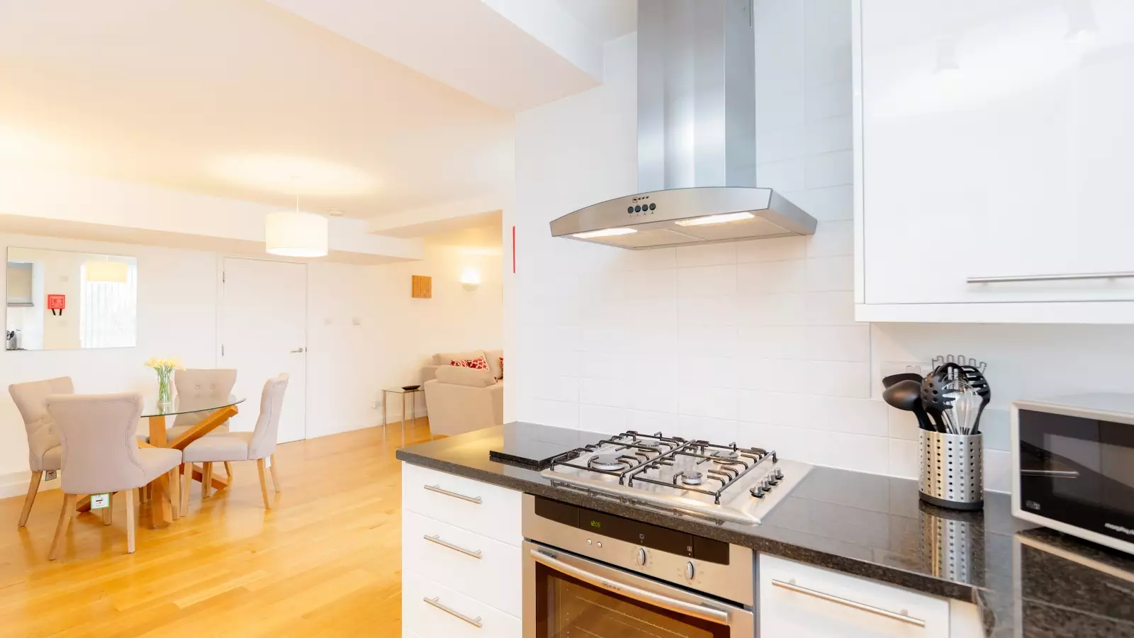 Flat Kew Bridge Court in Greater London