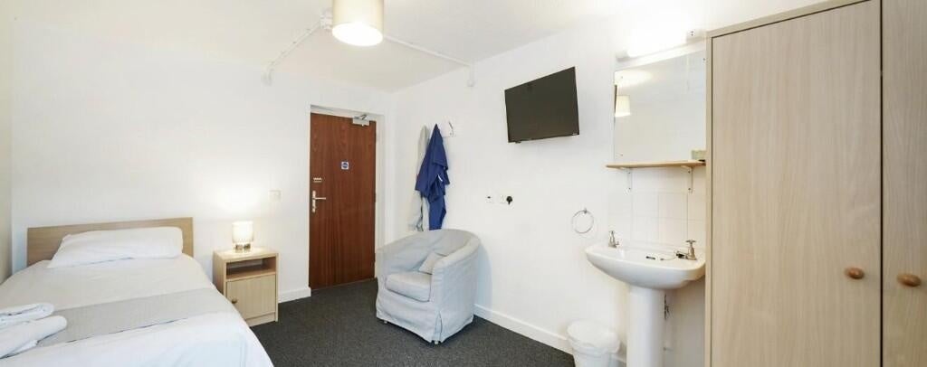 Room Turner Road in Colchester