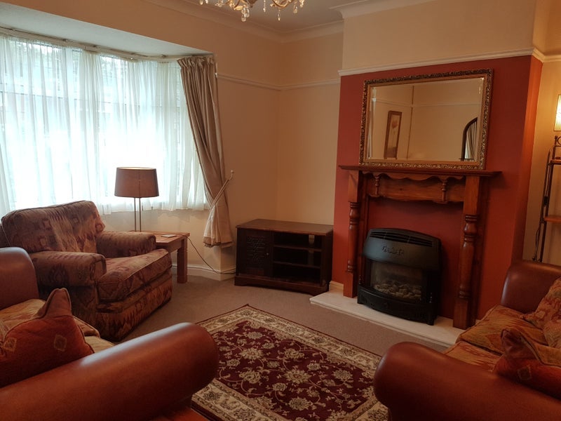 Room Worsley Road in Salford