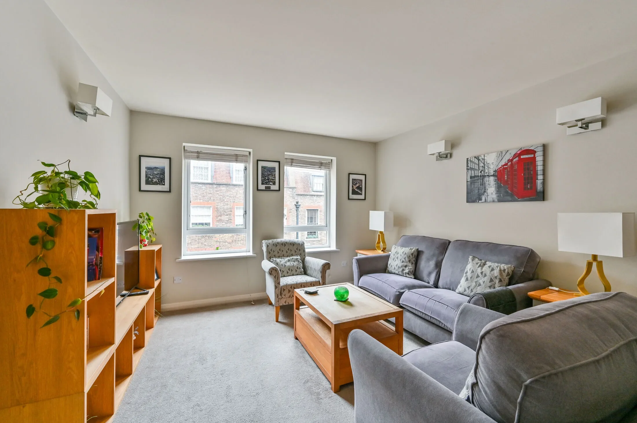 Flat Northumberland Street in City of Westminster