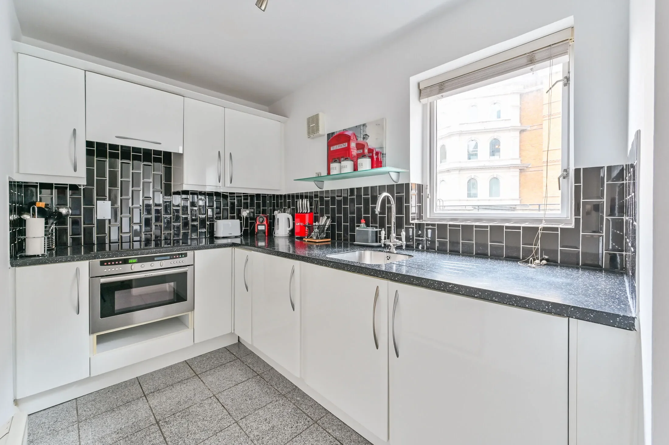 Flat Northumberland Street in City of Westminster