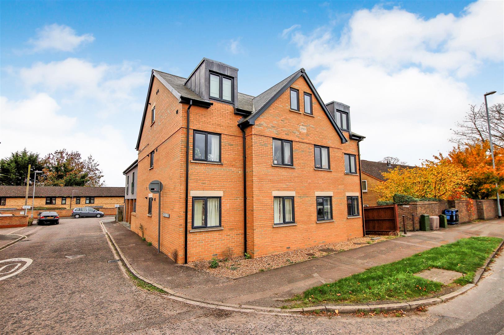 Flat Malden Close in Cambridge