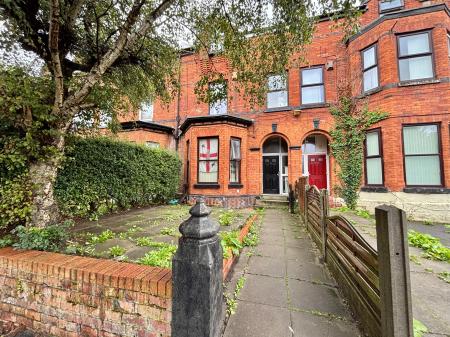 Flat Rectory Avenue in Manchester