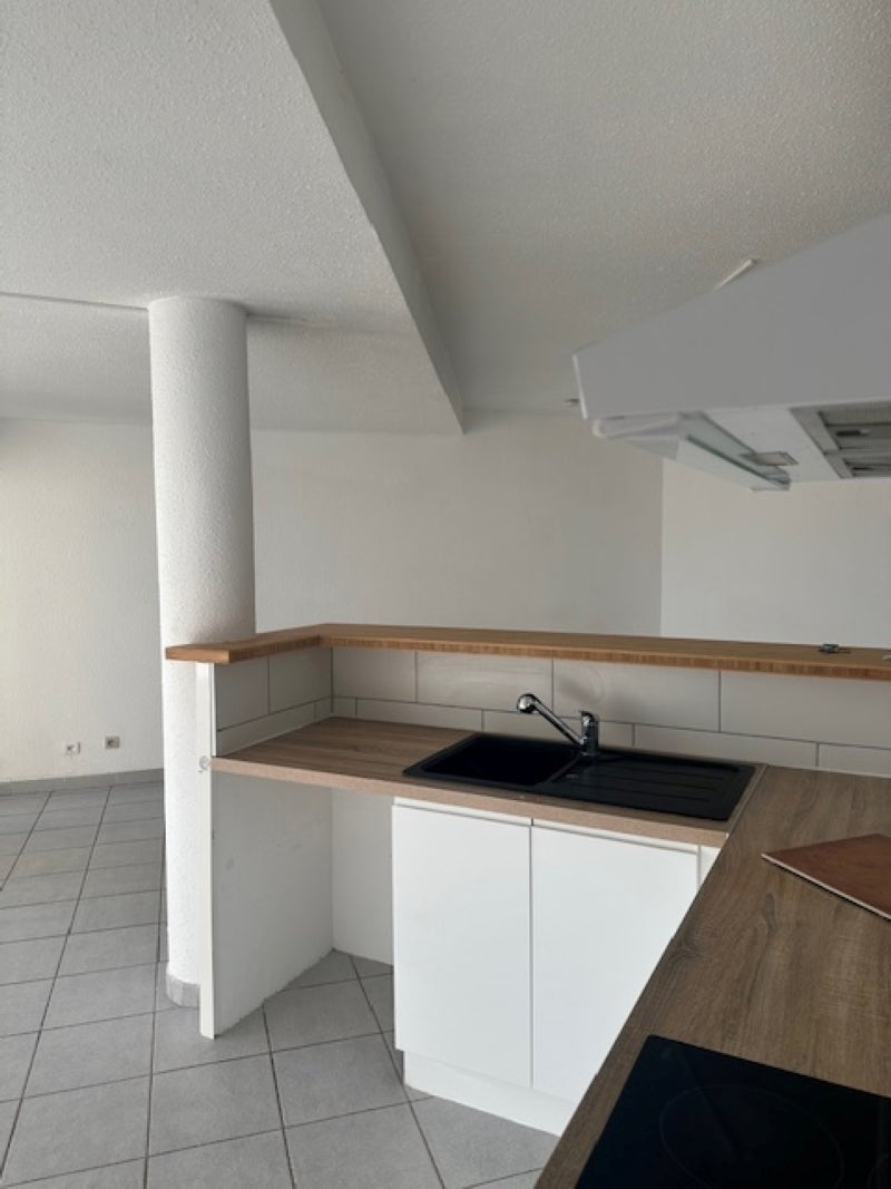 Appartement Avenue Adolphe Turrel à Port-la-Nouvelle