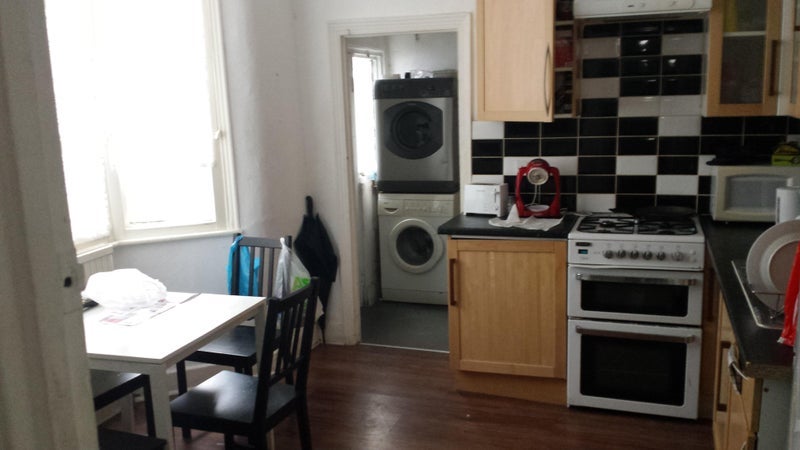 Room Ruckholt Road in Greater London