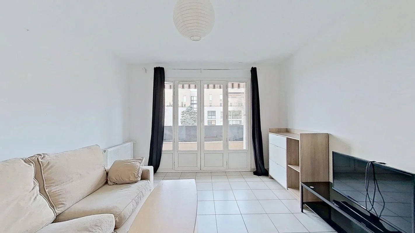 Appartement Route de Vienne à Vénissieux