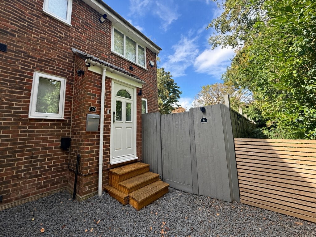 House Reedmace Close in Havant