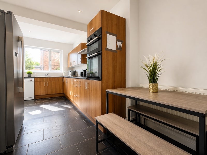 Room Colwick Road in Nottingham