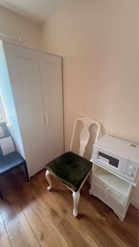 Room The Roundway in Greater London