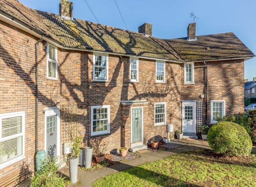 House Huntingfield Road in Greater London