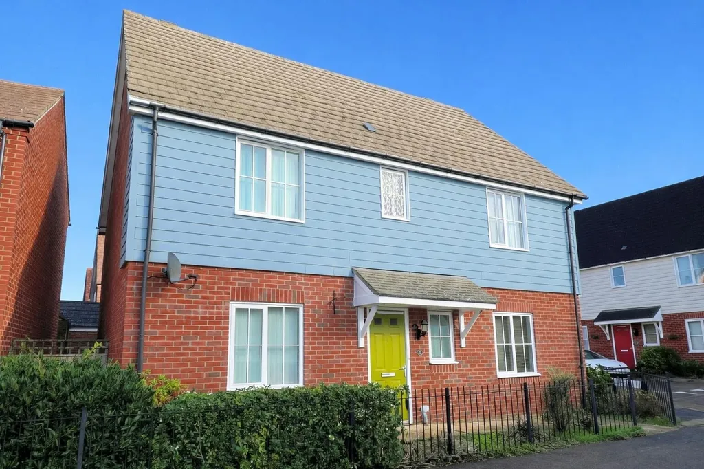 House Harmans Cross in Milton Keynes