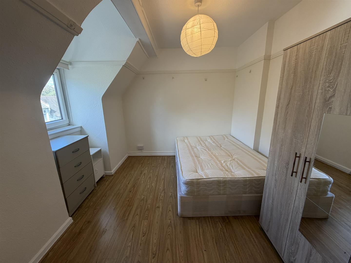 Flat Lodge Road in Greater London