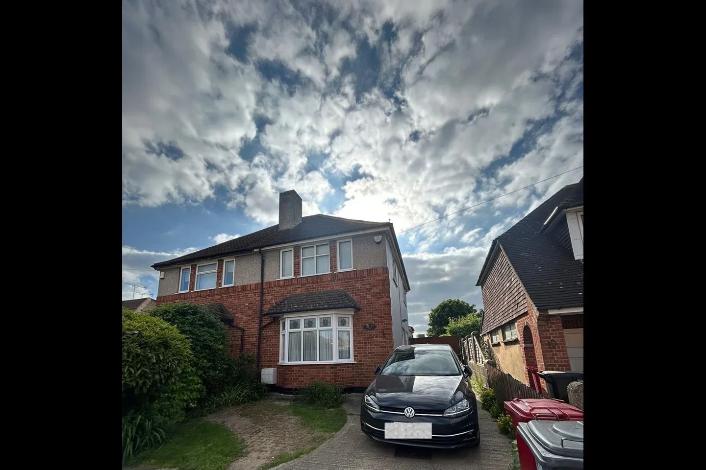 House Meadfield Road in Slough