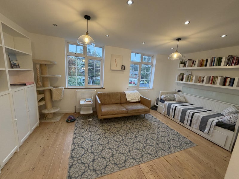 Room Paul Gardens in Greater London