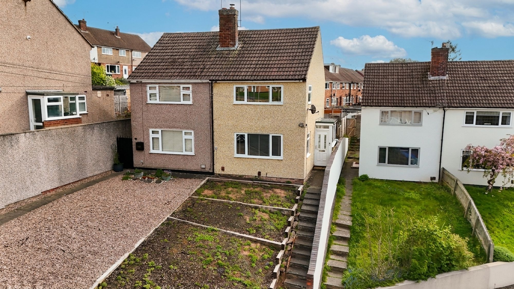 House Buckingham Rise in Coventry