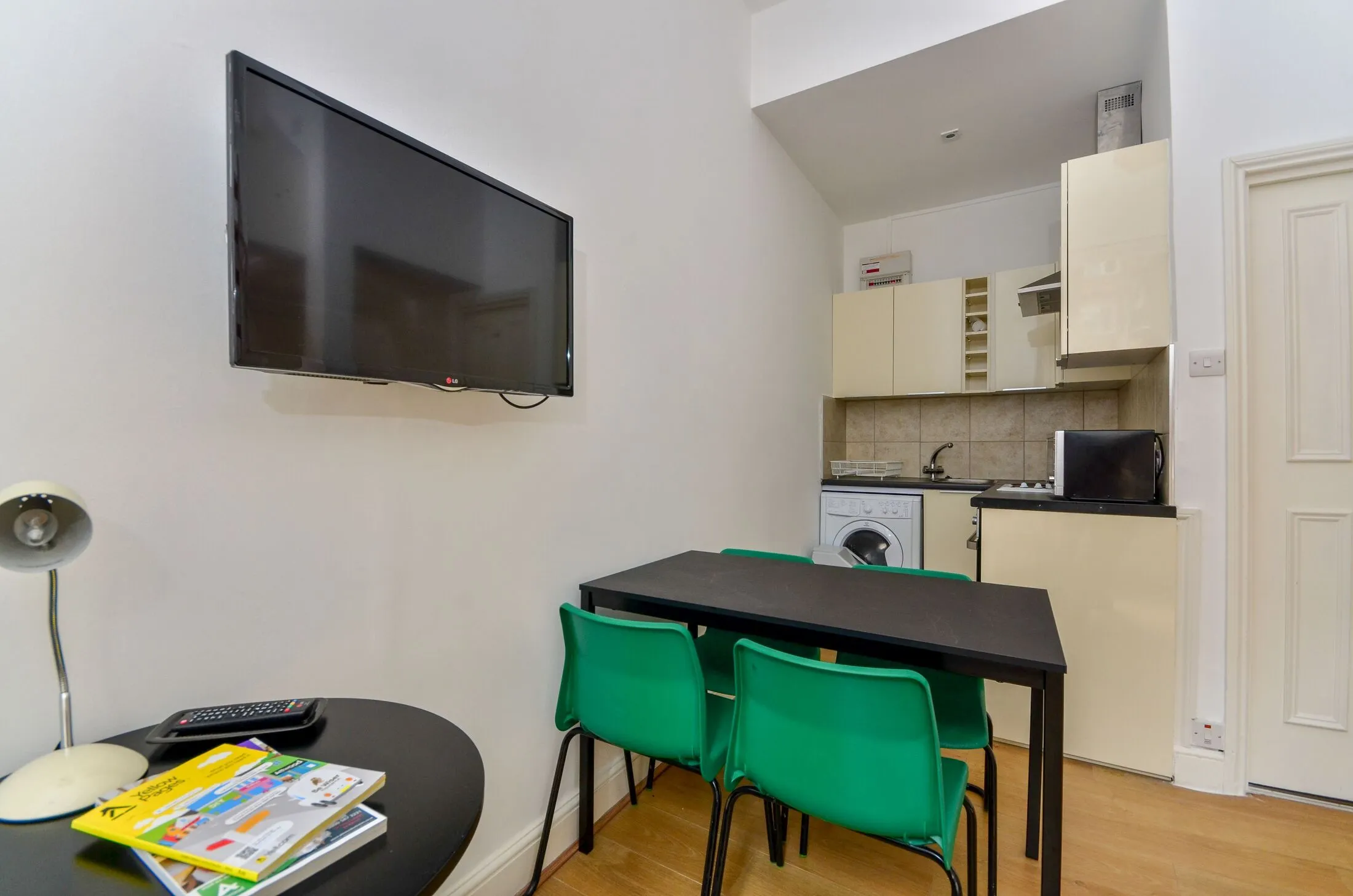 Flat Collingham Place in Greater London