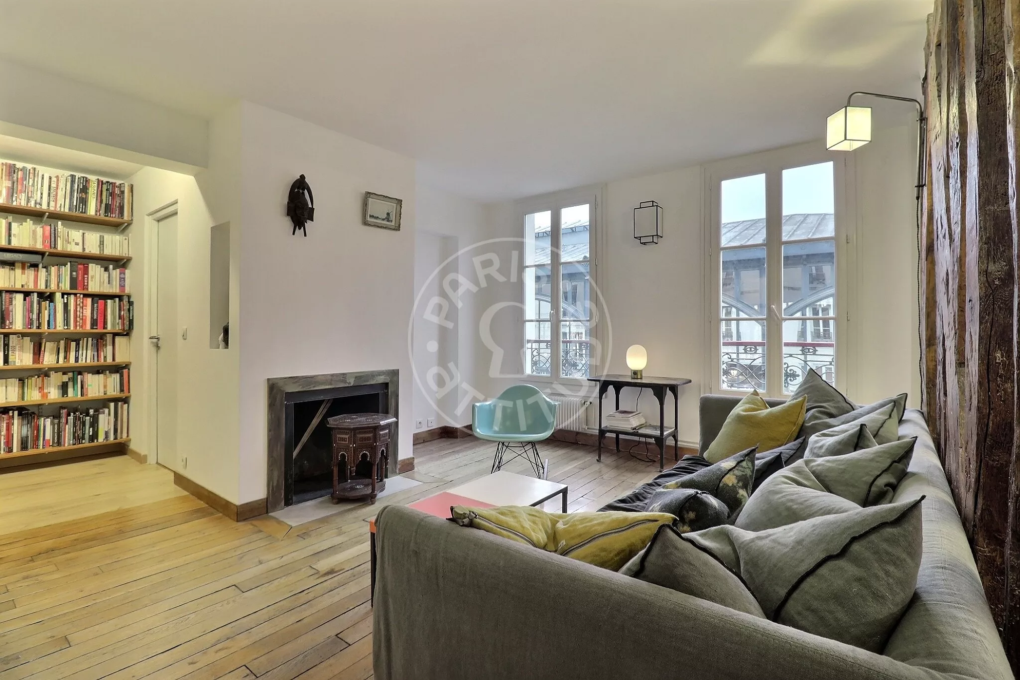 Flat Rue de Chabrol in Paris