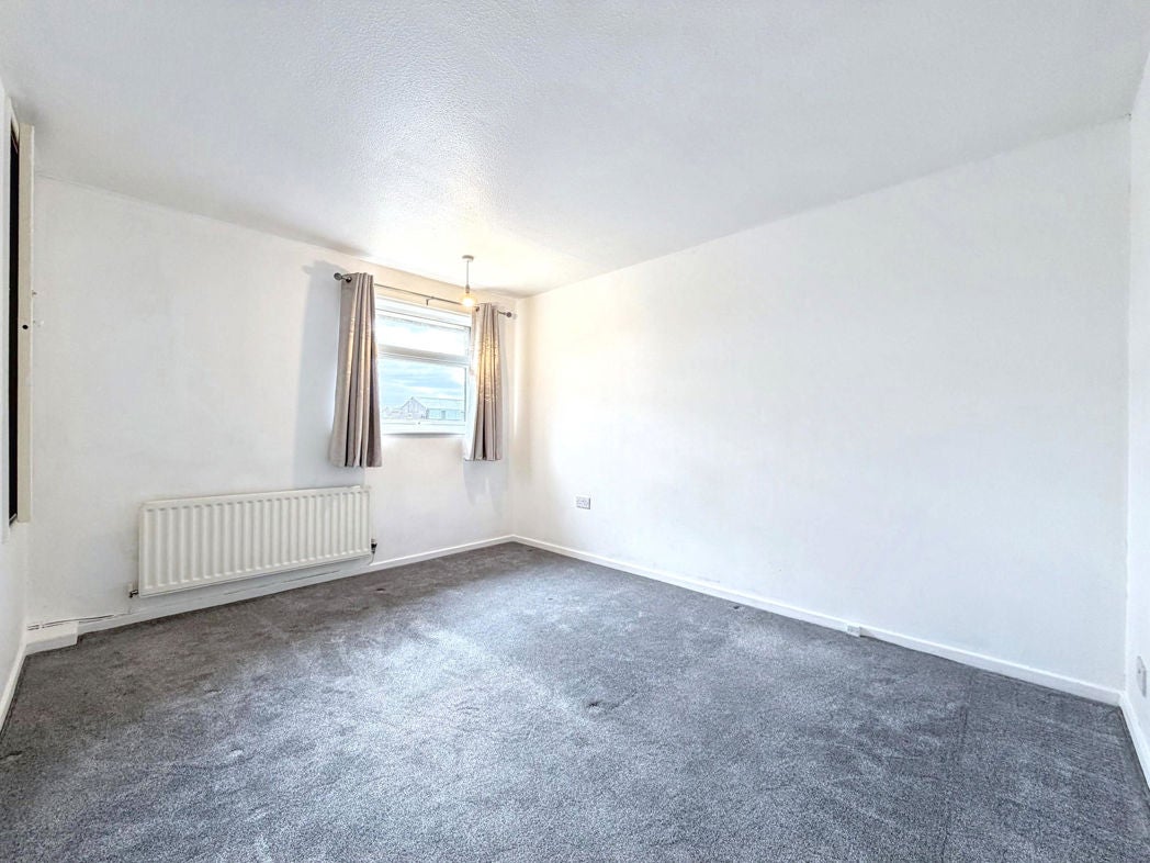 Flat Killingworth Way in North Tyneside