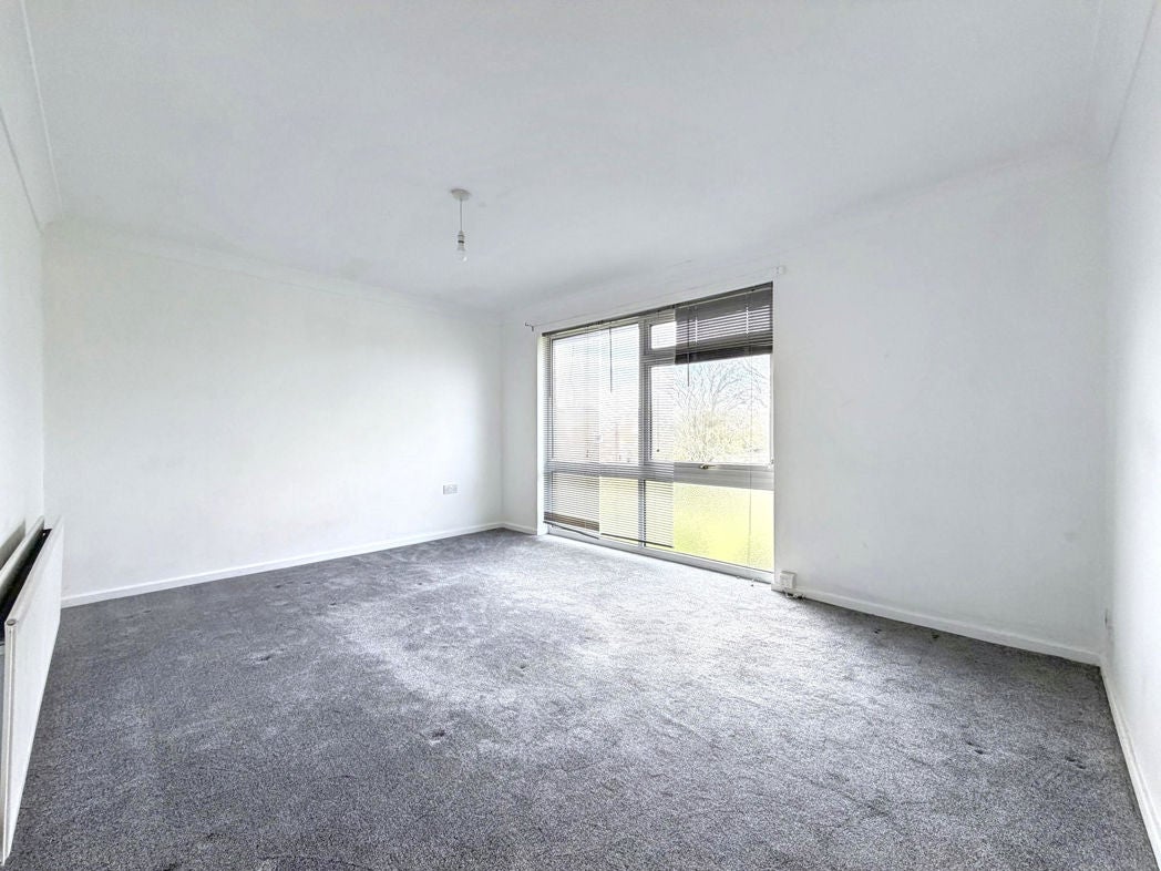 Flat Killingworth Way in North Tyneside