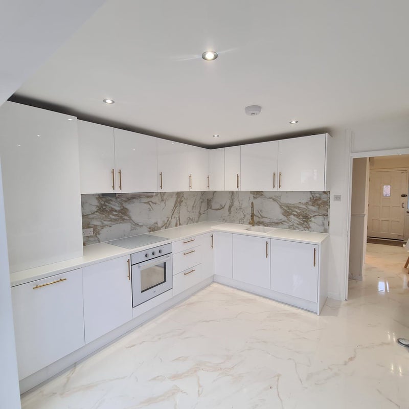 Room Wilkinson Road in Greater London