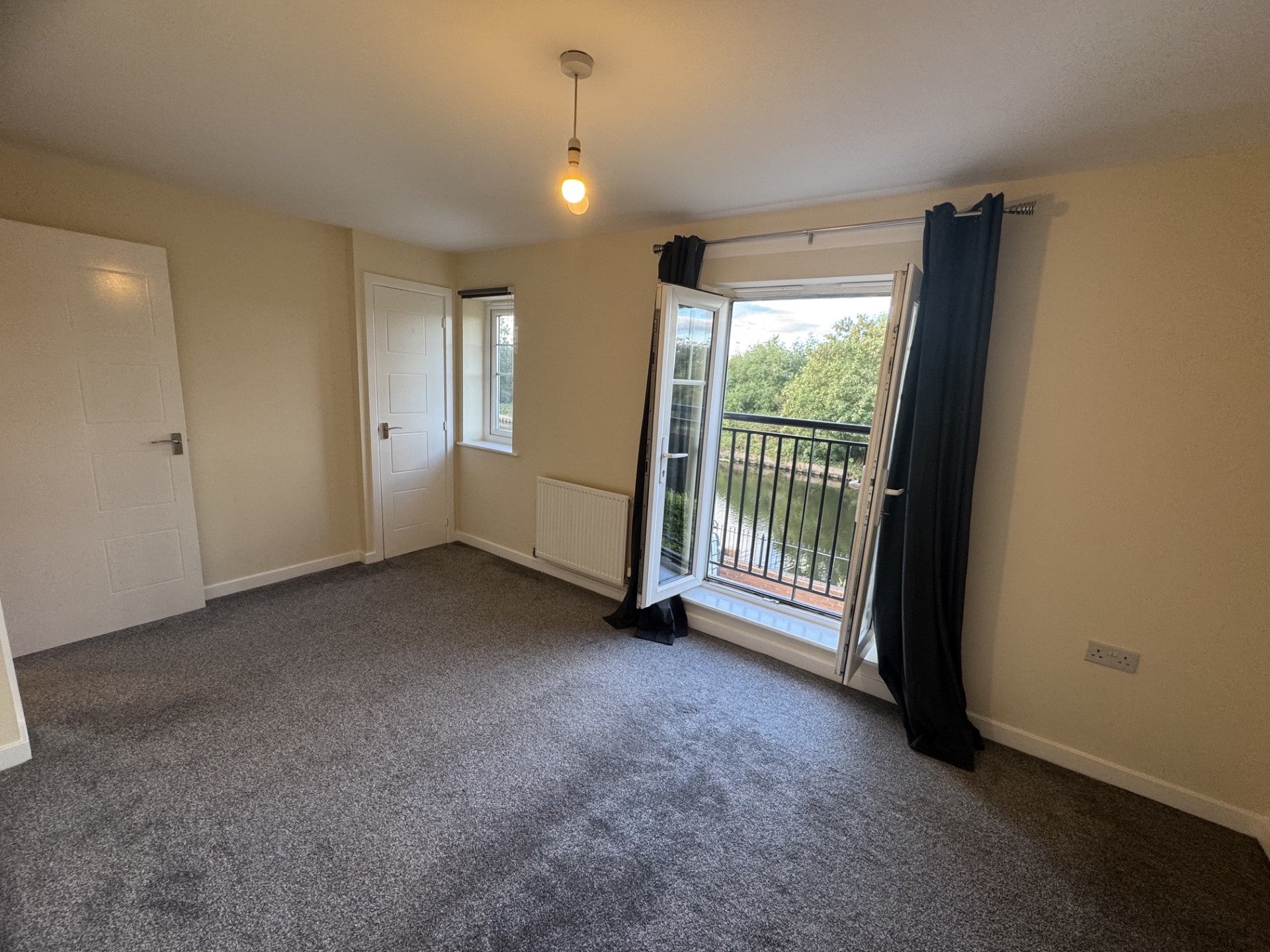 House Rockwood Close in Wakefield