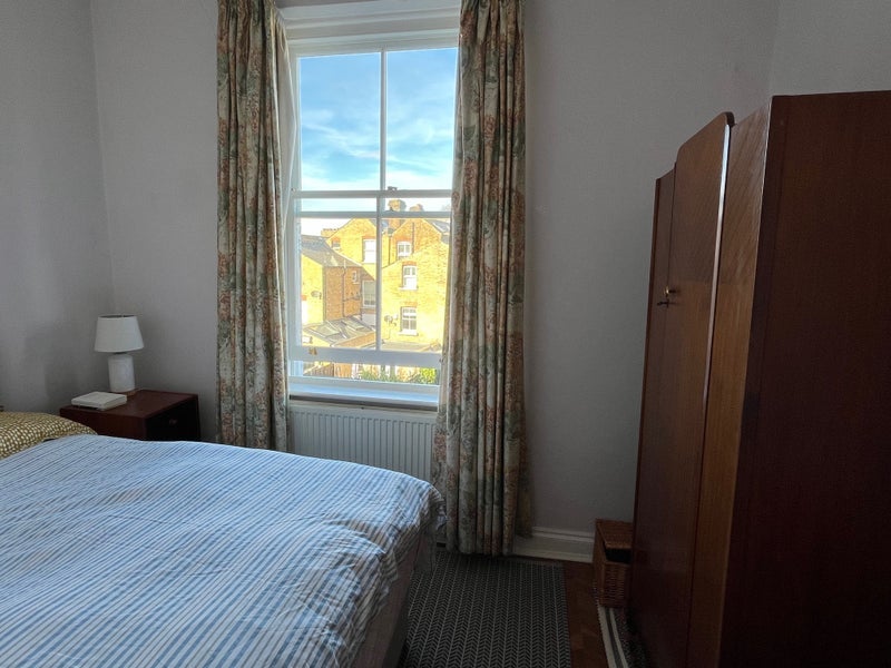 Room Lambert Road in Greater London
