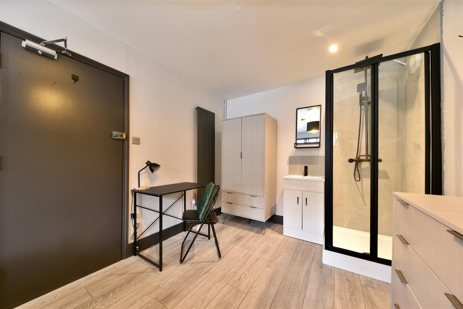 Room Victoria Close in Stevenage