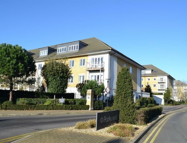 Flat Park Lodge Avenue in London