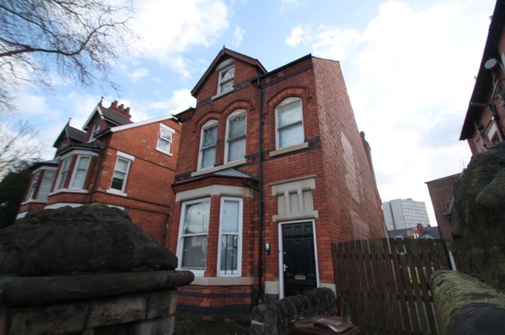 Room Derby Road in Nottingham