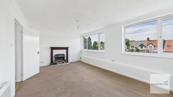 Flat Bridlewood in Walsall