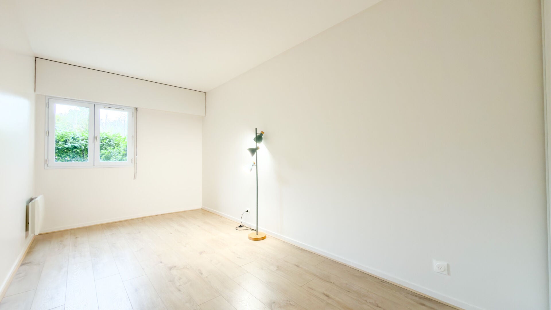 Flat Rue d'Esclaibes d'Hust in Montgeron