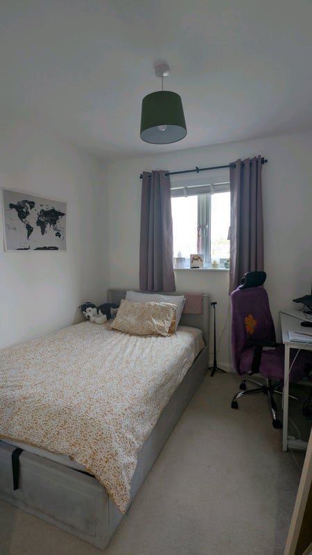 Room St Aiden's Road in City of Edinburgh
