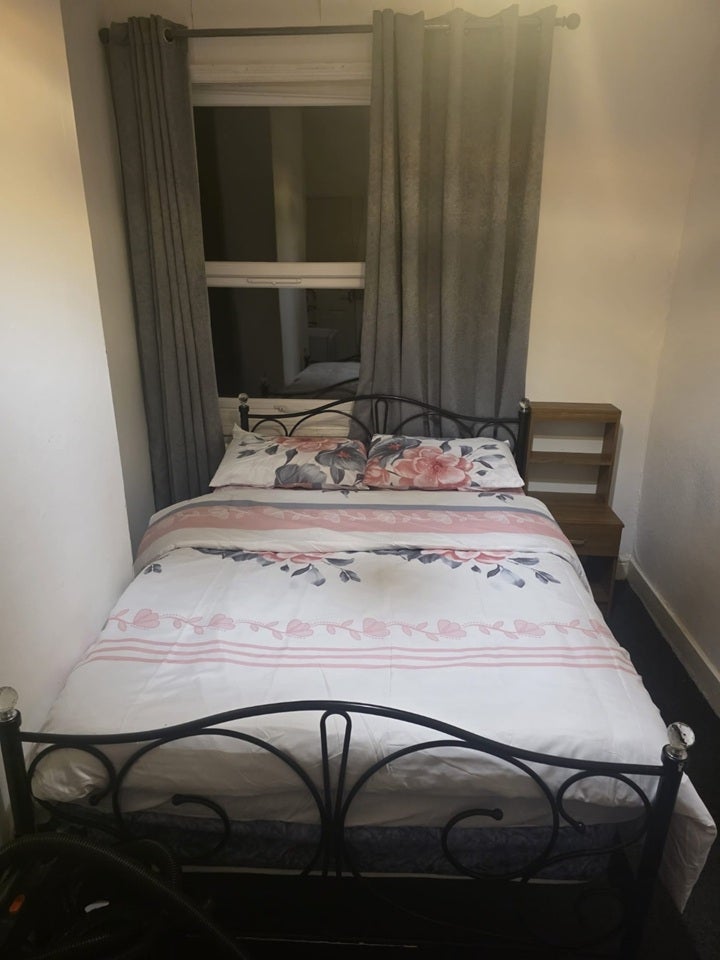Room George Eliot Road in Coventry