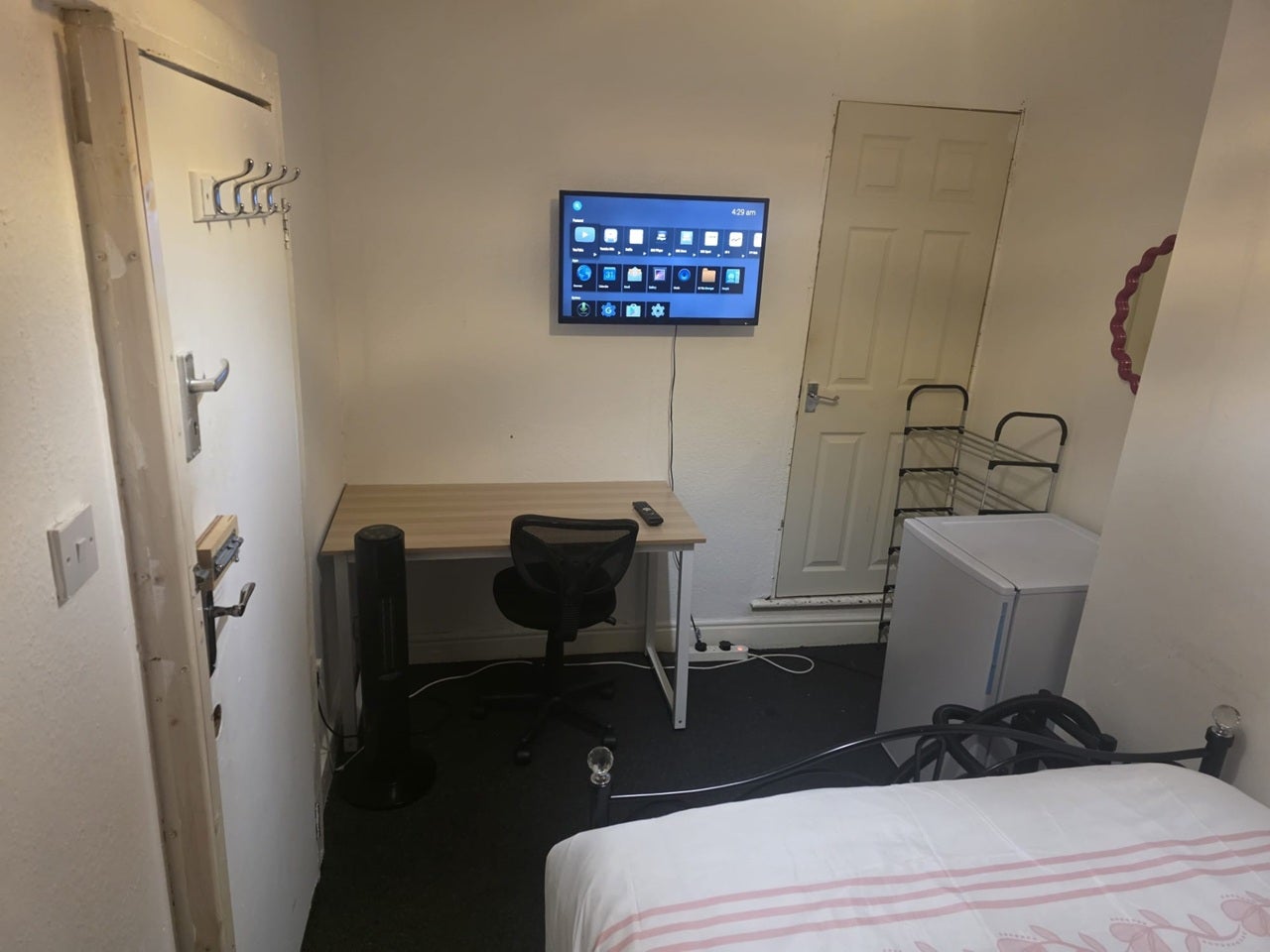 Room George Eliot Road in Coventry