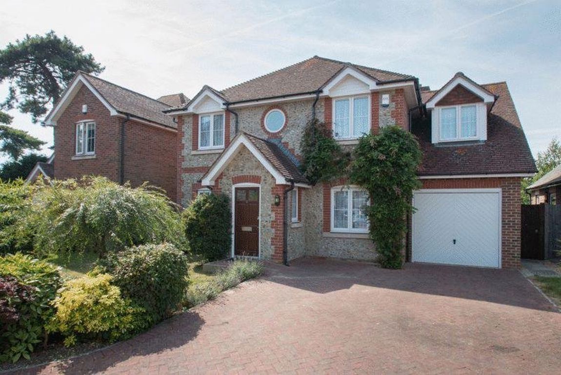 House Salterns Way in Chichester