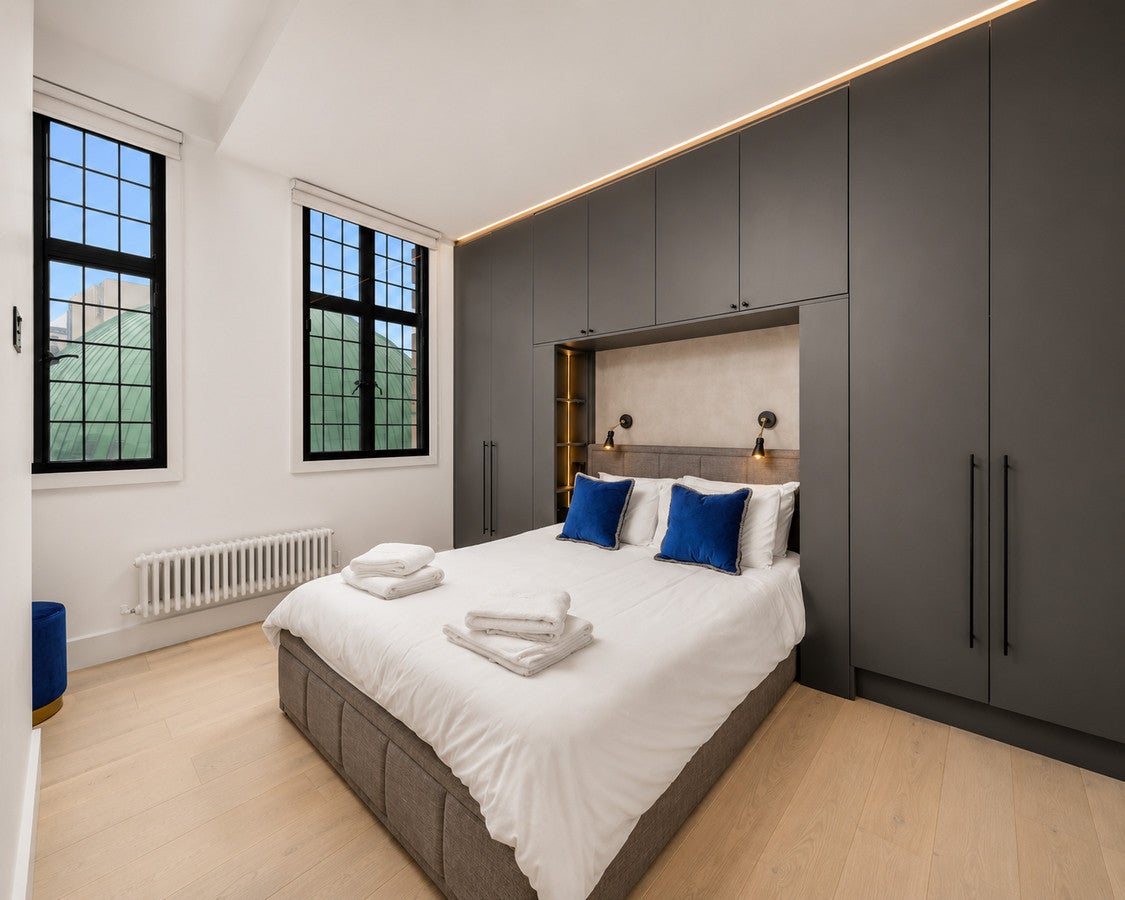 Flat Allsop Place in City of Westminster
