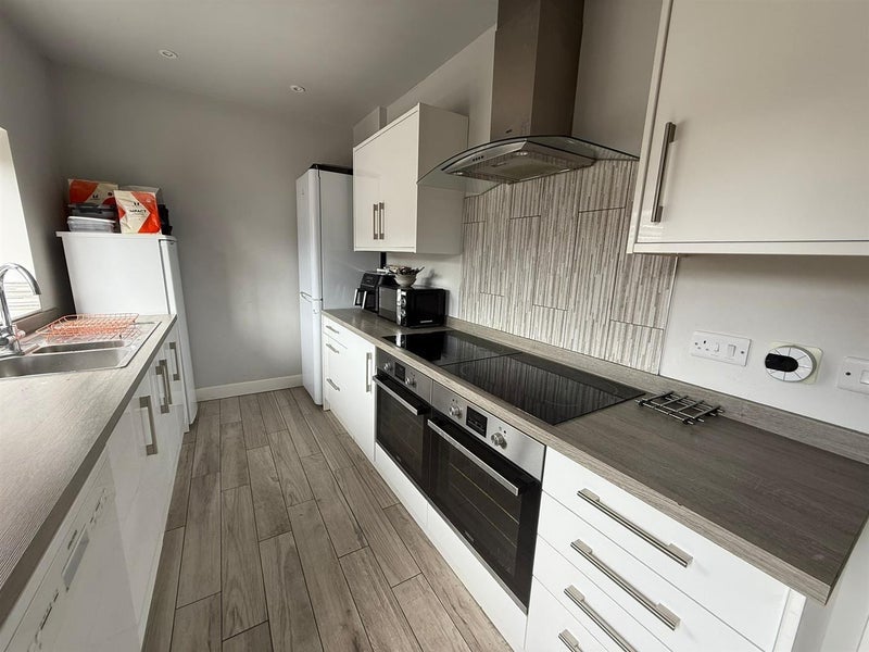 Flat Mansfield Road in Mansfield Woodhouse