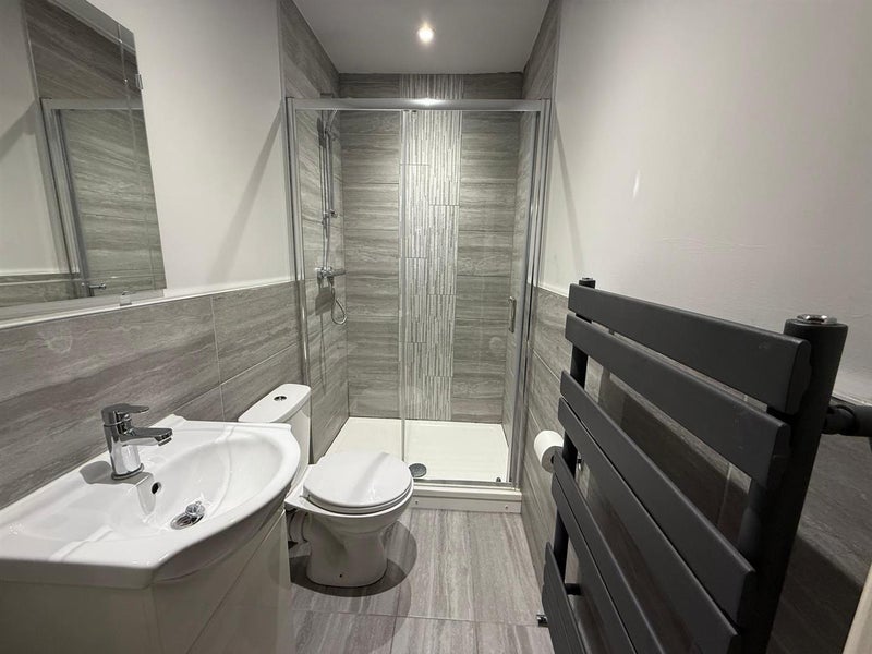 Flat Mansfield Road in Mansfield Woodhouse