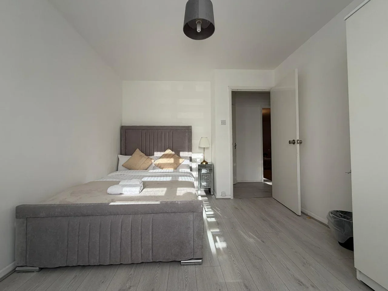 Flat Wigston Close in Greater London