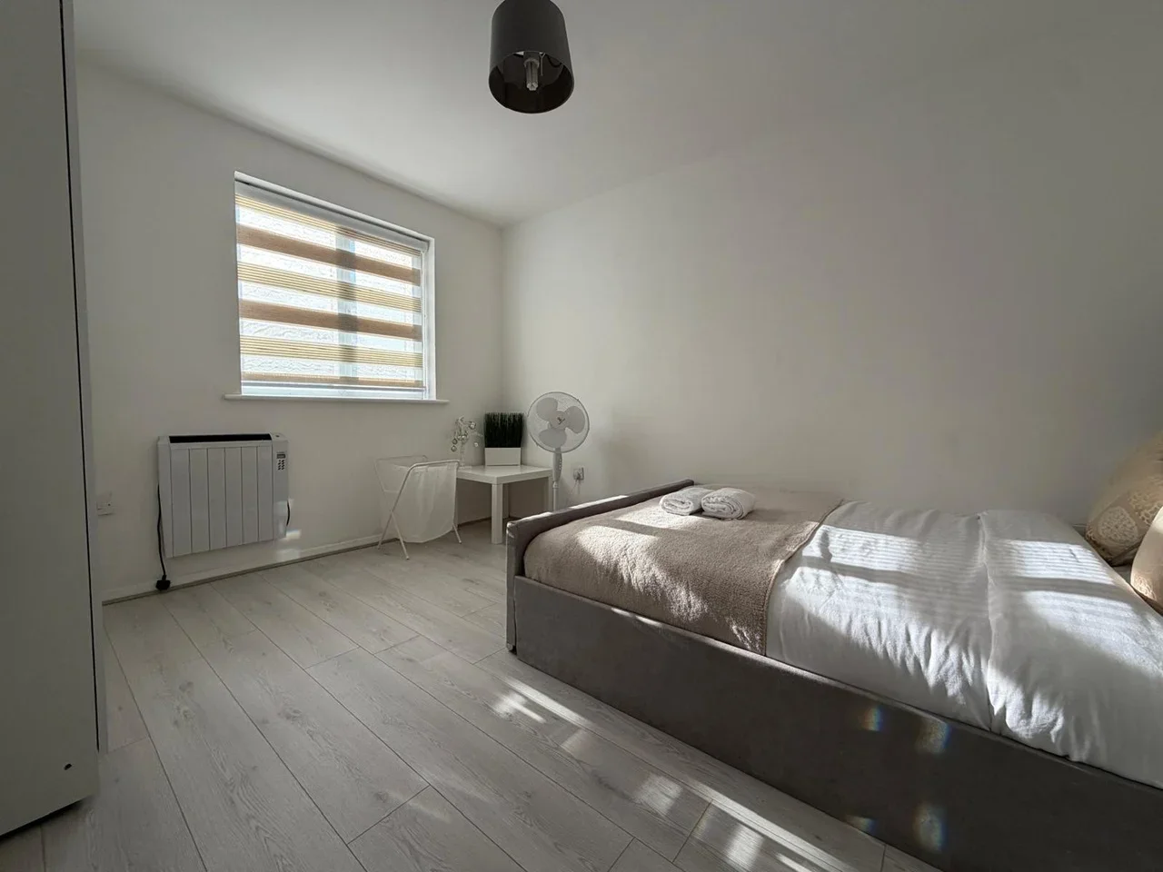 Flat Wigston Close in Greater London