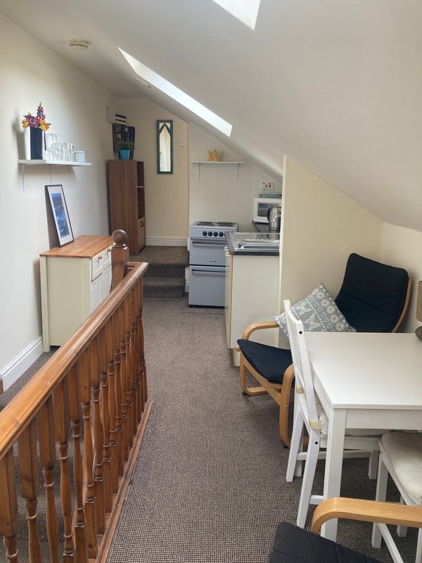 Room Ivy Road in Newcastle upon Tyne