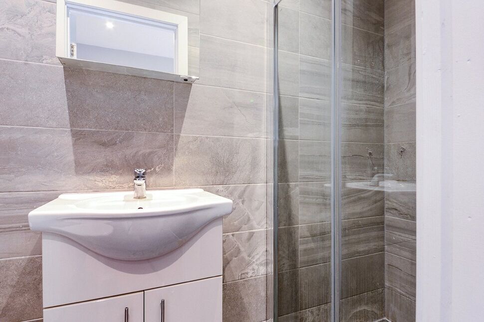Room Grosvenor Road in Watford