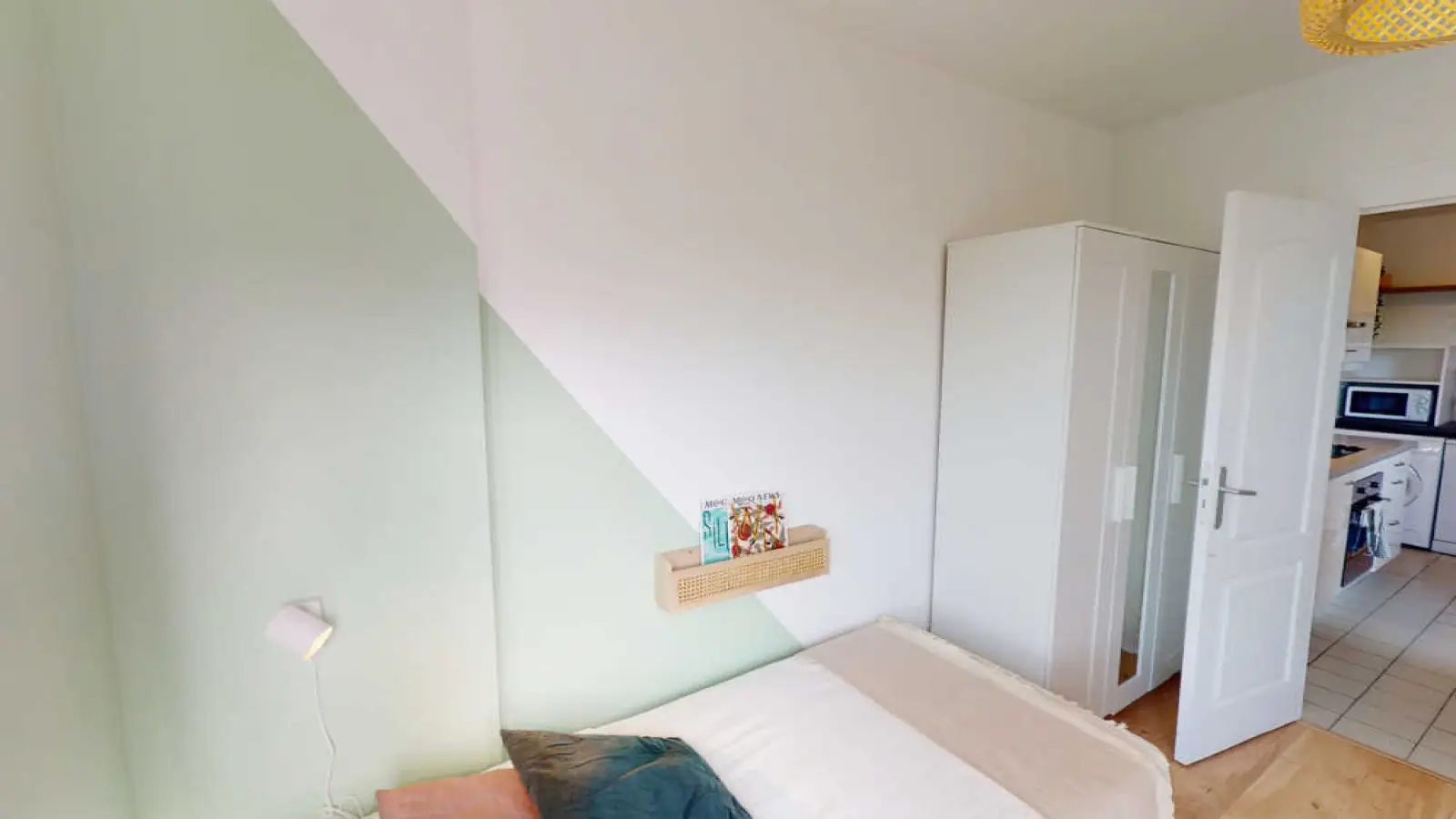 Room Rue Vaugelas in Paris