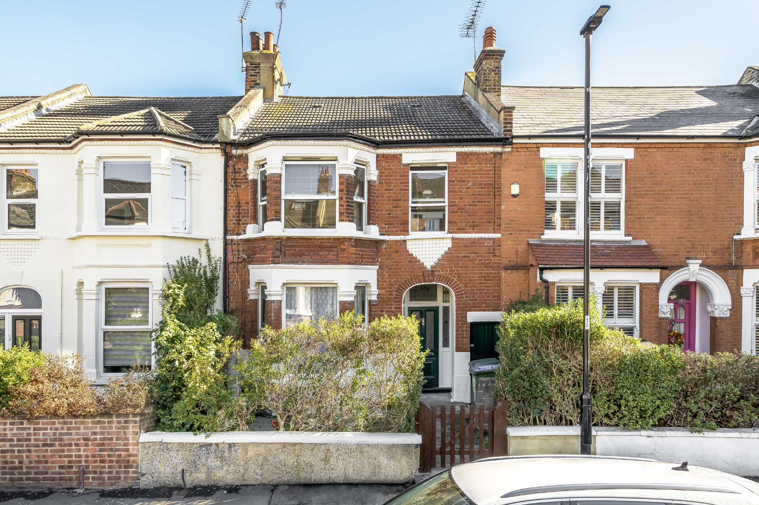 Flat Heathwood Gardens in Greater London
