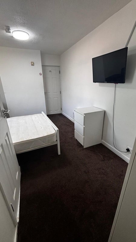 Room London Road in Sheffield