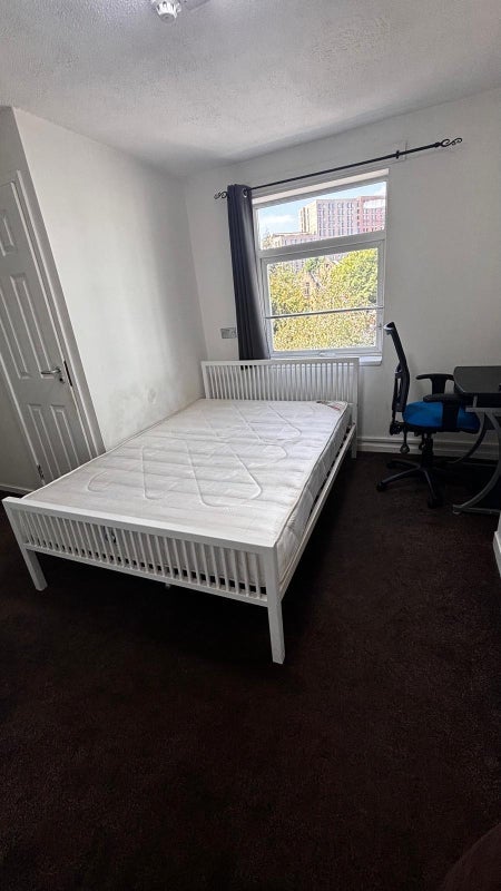 Room London Road in Sheffield